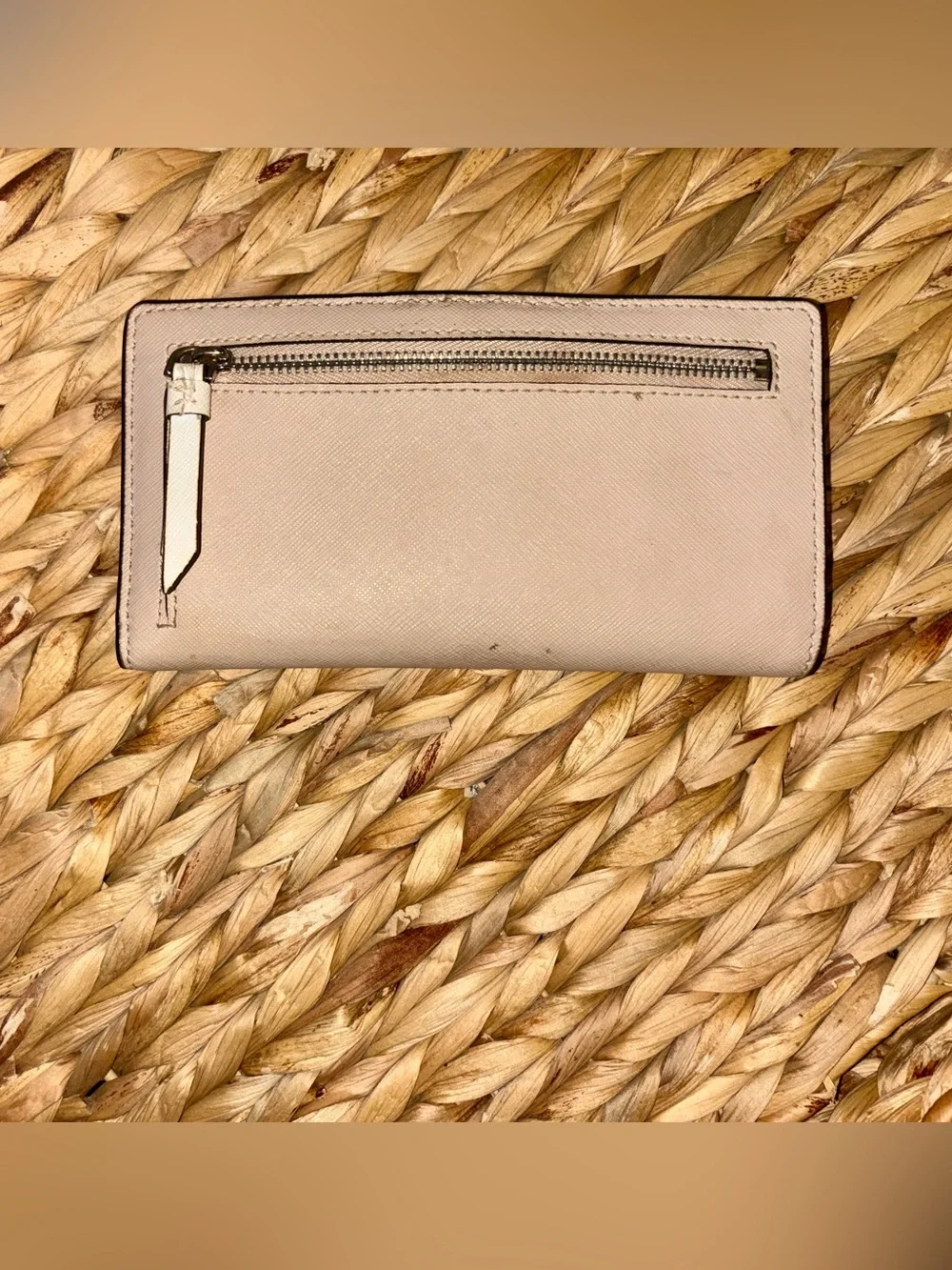 Beautiful kate spade two-tone blush and cream continental wallet.